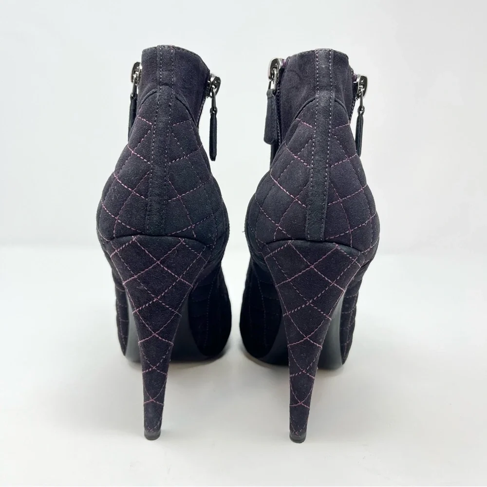 Chanel Quilted Ankle Boots Booties Heels CC Logo Cap Toe Purple Black 40 9 9.5